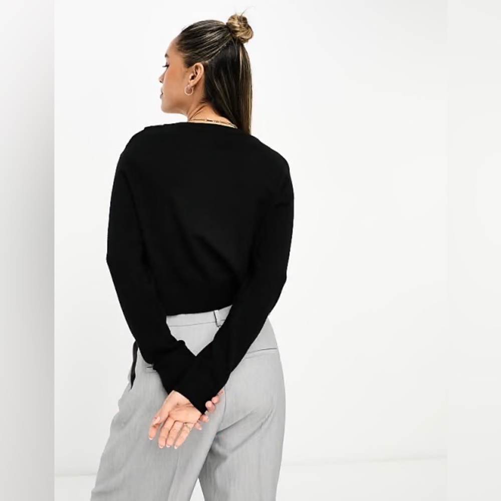 Habit Long Sleeve Sweater
